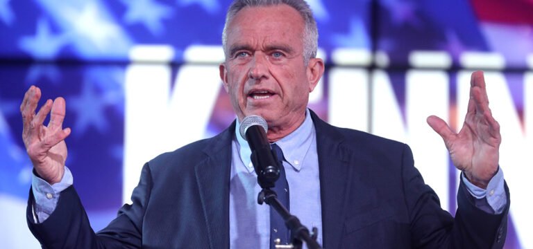 Kandydat na sekretarza zdrowia Trumpa RFK Jr. mówi, że „odda” DEA politykę dotyczącą konopi indyjskich – MEDCAN24