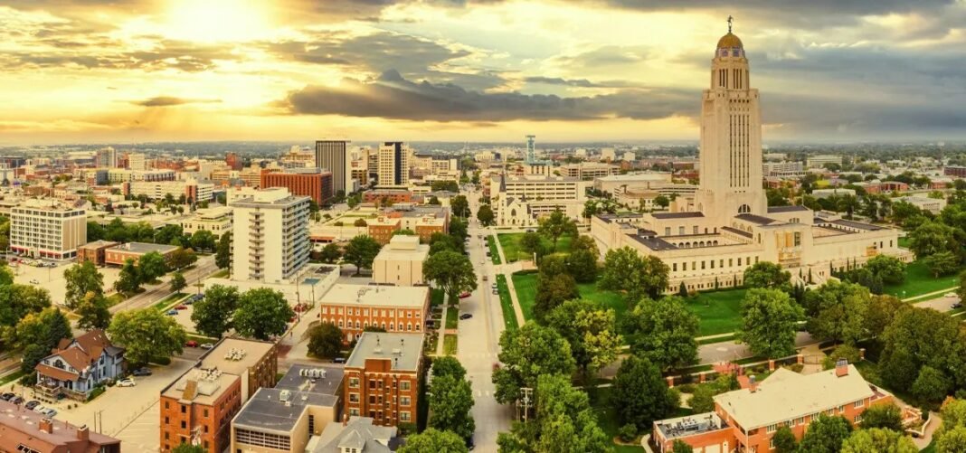 Ustawa Nebraski o zakazie produktów zawierających THC z konopi wstrzymana do przyszłego roku